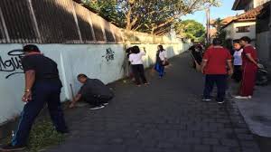 JUMAT BERSIH DI JALAN WANI